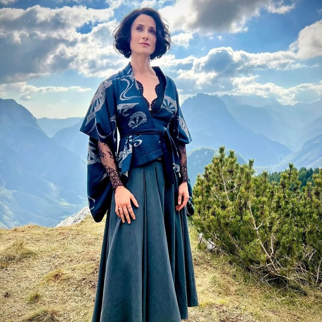 dearlanfear's tweet image. They served more as House Arryn ladies in TWOT more than HOTD. WELL.