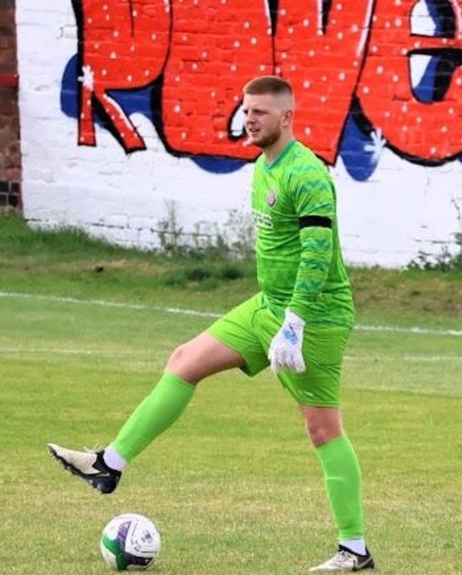 beeston_sports's tweet photo. MATCHDAY 
@MidlandLeague Premier Division

It's a simple scenario for @HighgateUnited &amp; @Sandel_Jack39 they have to win against @alportfc and hope that @stone_OA do them a favour and beat @TiviFCofficial 
Any other result in either game Highgate are relegated. https://t.co/96sUi5MVSU