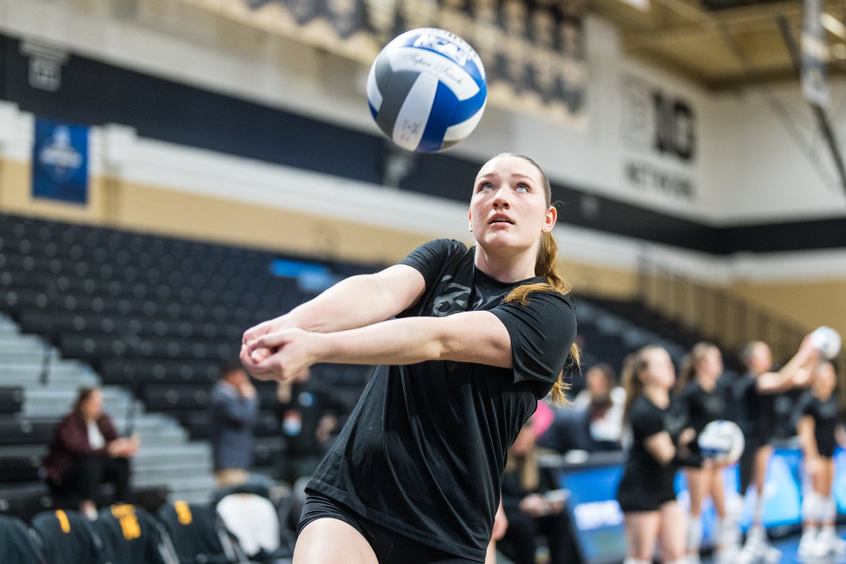 More than just an athlete 🐺

Ella began working at Athletico in River North last summer. The experience has provided excellent professional development for Ella in the PT realm. She looks forward to continuing her work with patients &amp; impacting others! 

#A10thrives