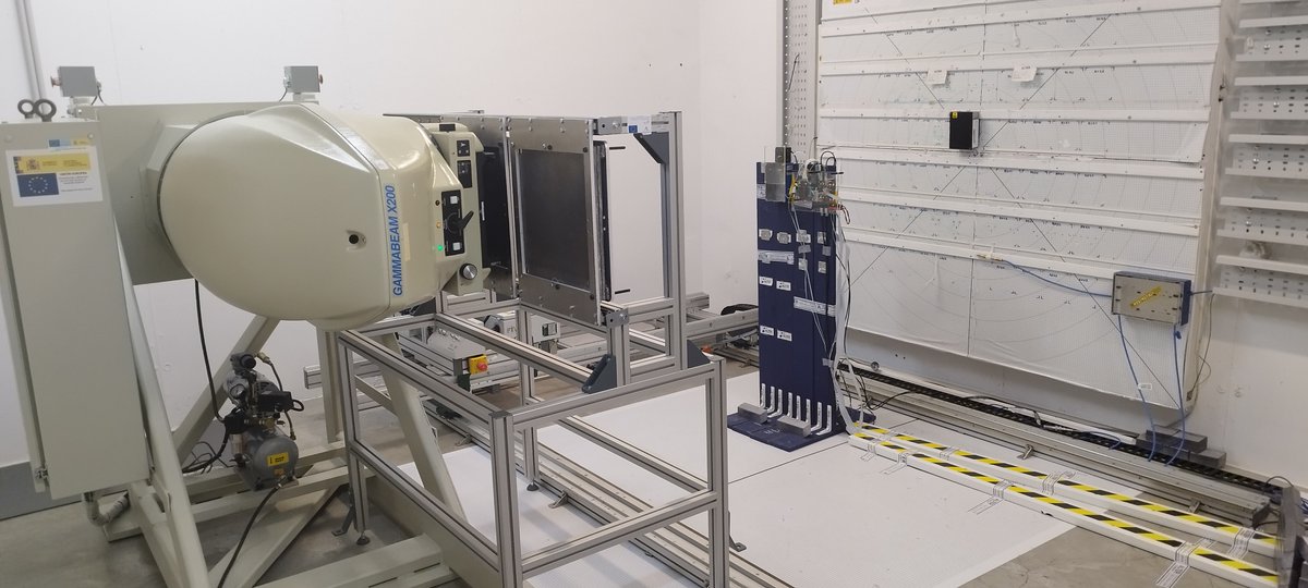 photsat_mission's tweet photo. 🛰️ #PhotSat segueix avançant!
L’equip ha completat amb èxit els tests d'irradiació de subsistemes amb raigs gamma ☢️ al Centro Nacional de Aceleradores (CNA).
Són proves essencials per verificar que els subsistemes de la càrrega útil poden resistir l'entorn extrem de l'#espai🌌 https://t.co/5i5GMc9PPd