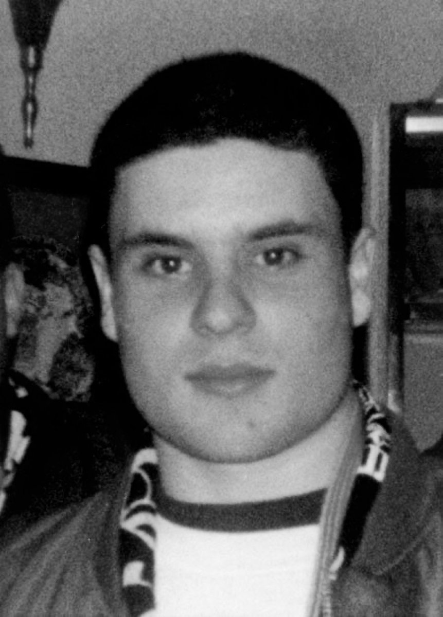 🔴 #TalDiaComAvui, fa 32 anys que un grup de feixistes va assassinar Guillem Agulló

✊ Amb el seu exemple el jovent organitzat continuem lluitant per uns Països Catalans lliures i antifeixistes. Tenim memòria, #NiOblitNiPerdó!