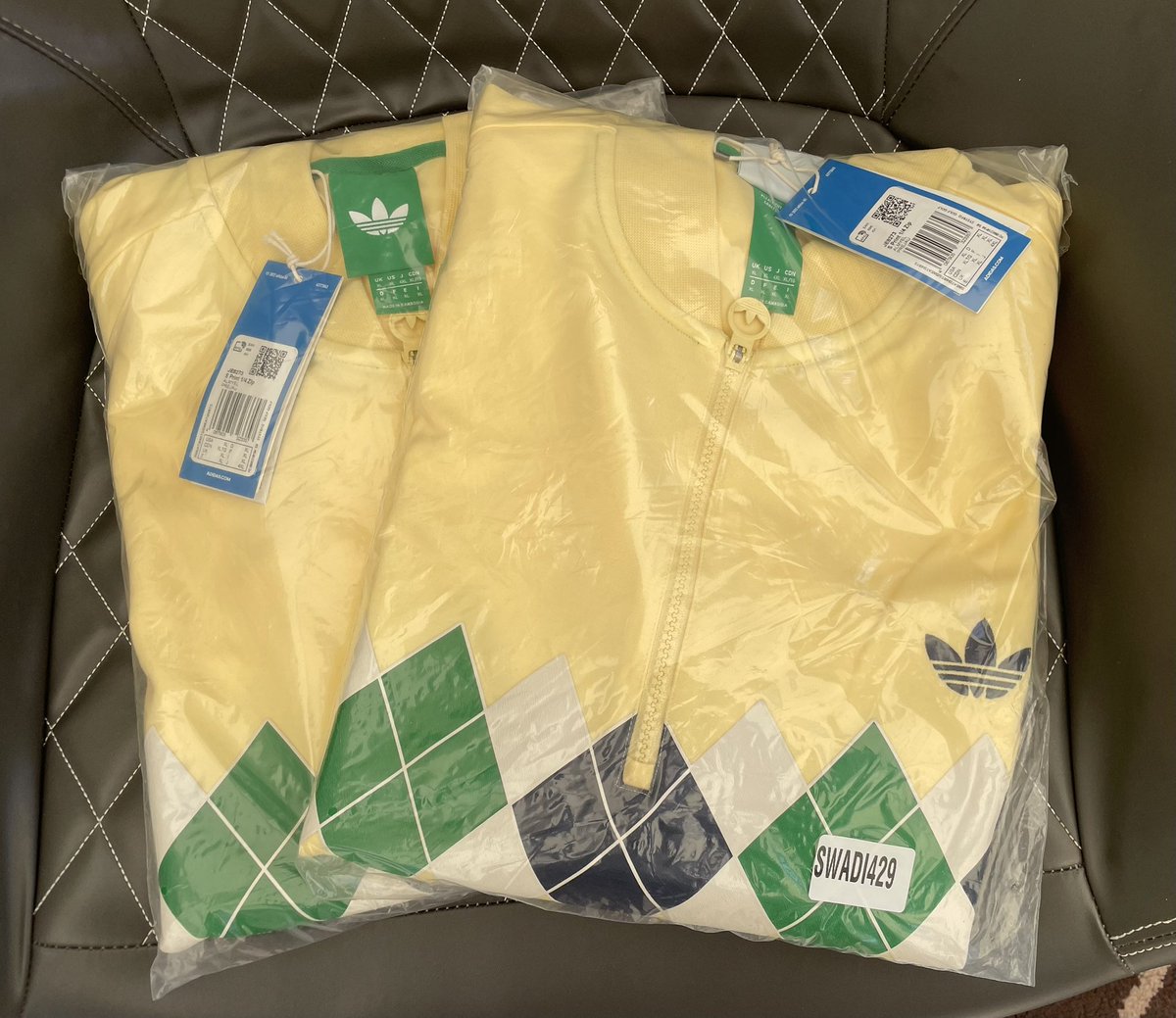 golfguidehq's tweet photo. Stock arrived @golfguidehq
@adidasoriginals @adidas
@TheMasters
@adilad73
@timbers100
#Adidas #adidasoriginals #Adidascollections https://t.co/hk5CKazZq0