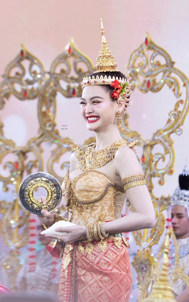 Engfa Waraha (ตัวจริง) tweet media