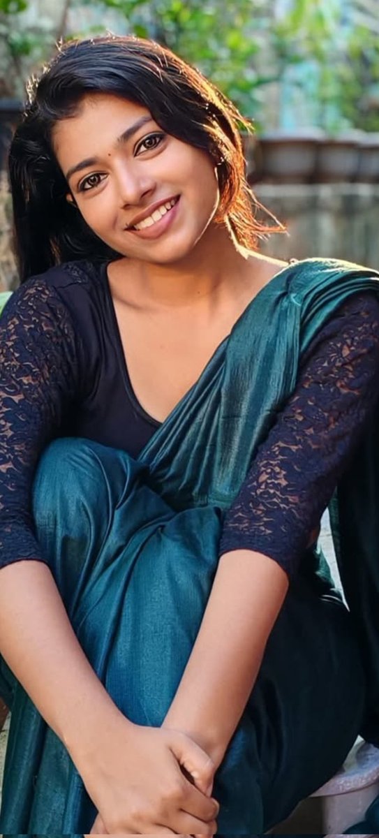 Lovely_Queens1's tweet image. #Swetha