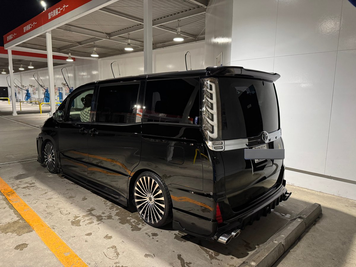 AbsoluteNoiR's tweet photo. 久々洗車したけどやっぱ夜はカッケーんだよな
ホイール以外 https://t.co/pB5FJRgTEb