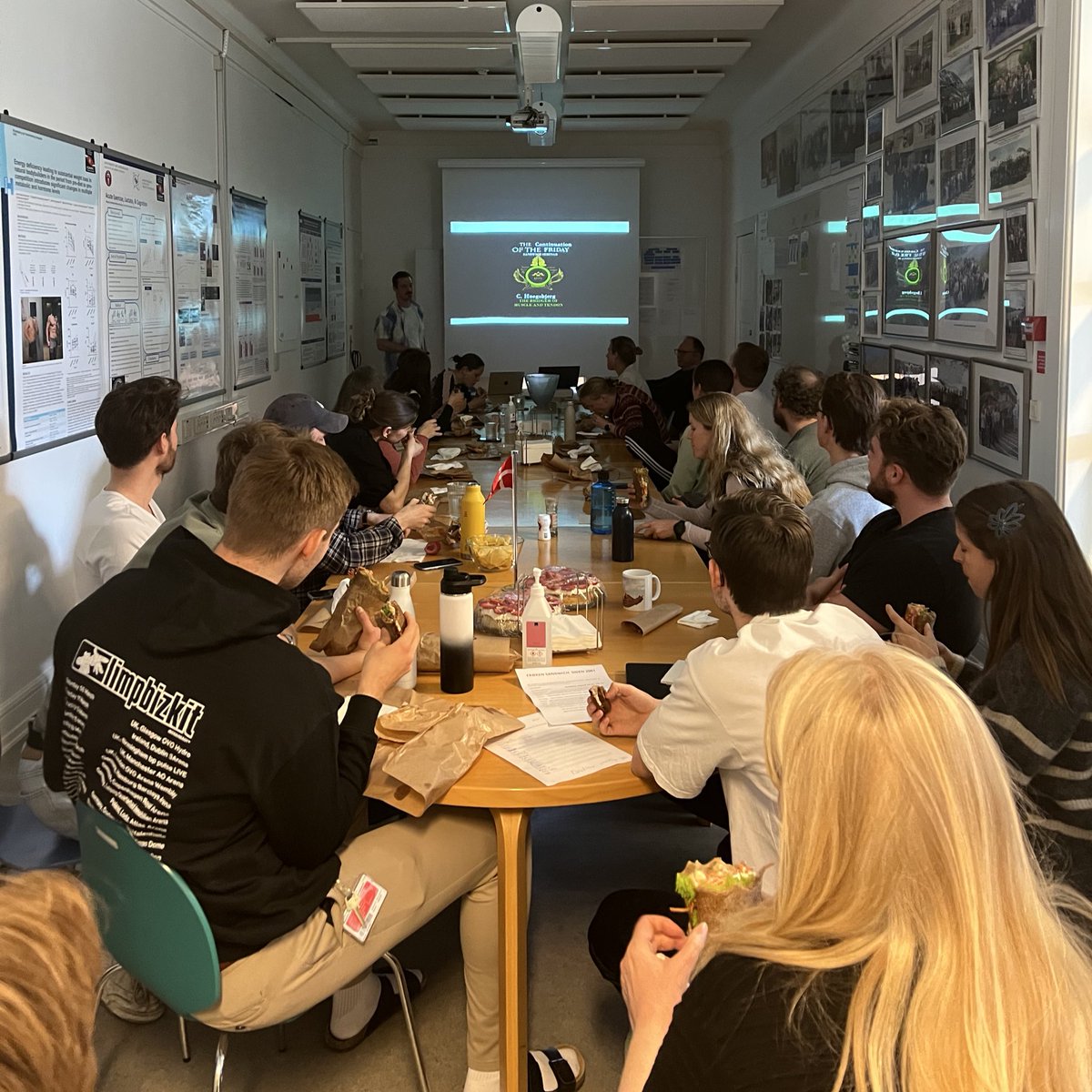 Institute of Sports Medicine Copenhagen (@ismcopenhagen) on Twitter photo It’s been a while since we celebrated published manuscripts! In todays continuation of the Friday Sandwich Seminars, where we do just that, <a href="/C_Hoegsbjerg/">Christian Høgsbjerg</a> talks about the publication journey for his paper 🥪👏🎉
journals.biologists.com/jcs/article/13… It’s been a while since we celebrated published manuscripts! In todays continuation of the Friday Sandwich Seminars, where we do just that, <a href="/C_Hoegsbjerg/">Christian Høgsbjerg</a> talks about the publication journey for his paper 🥪👏🎉
journals.biologists.com/jcs/article/13…