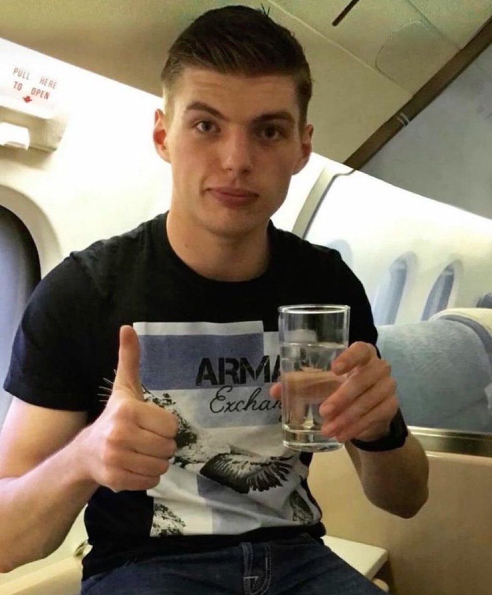 maxversnoopy's tweet image. 