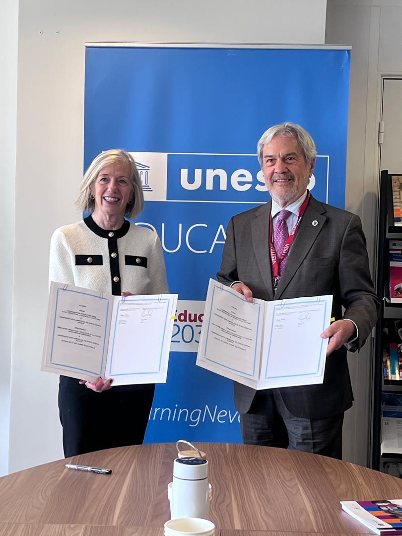 AAUCA2's tweet photo. Se crea la Cátedra UNESCO en la AAUCA sobre Educación y Cultura Afro-Hispanoamericana: día histórico para la Educación Superior en Guinea Ecuatorial. https://t.co/NOjtkibC7a