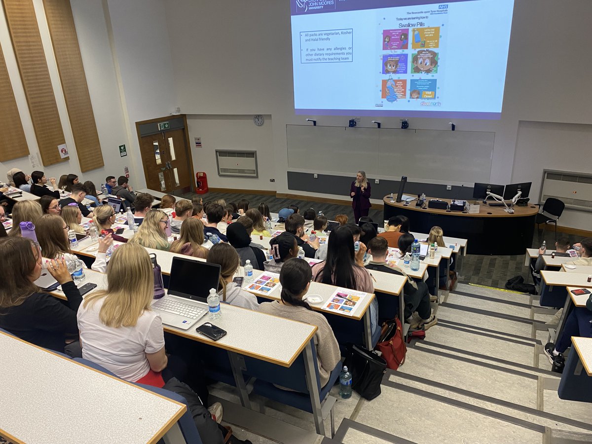 Huge thanks to <a href="/DrAliceMcC/">Alice McC</a>  for an inspiring #PillSwallowing session <a href="/pharmacyatQUB/">QUB Pharmacy School</a>. Hands-on training in teaching kids to swallow meds—skills with real clinical, environmental&amp;financial impact. Thanks to #QUBAnnualFund for their support! #PharmacyEducation #MedicinesOptimisation