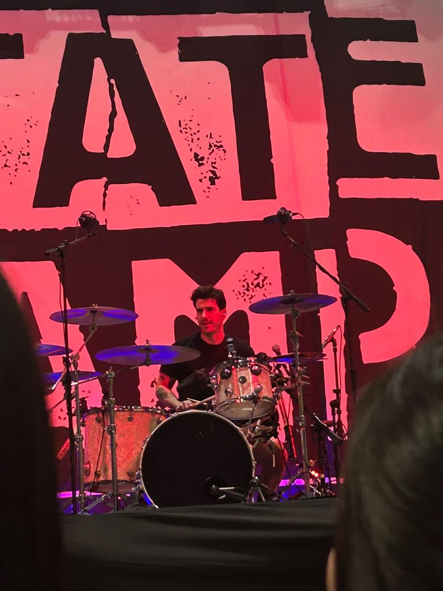 truw0man's tweet photo. first things first,,,, who is he??? @State_Champs https://t.co/gyvwoFxaB8