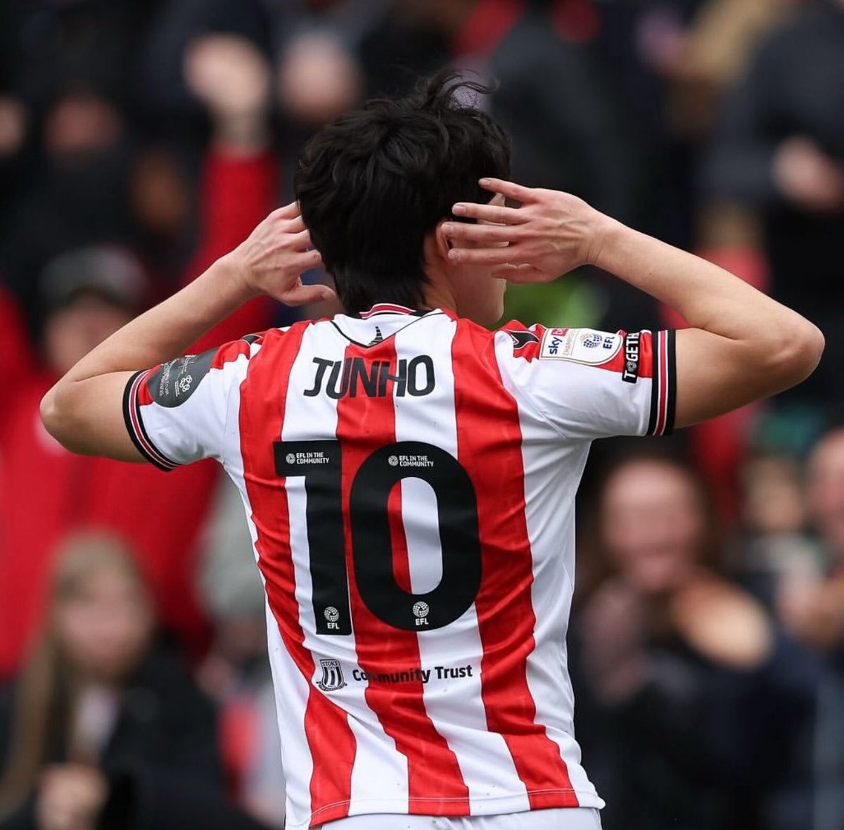 Potters Hub tweet media