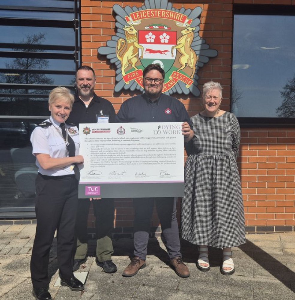 jberesfo's tweet image. I was pleased to sign the @The_TUC dying to work charter with @LeicsFBU  and @unisontheunion today on behalf of the service @LeicsFireRescue working together to support our people #DyingToWork charter ❤️🚒