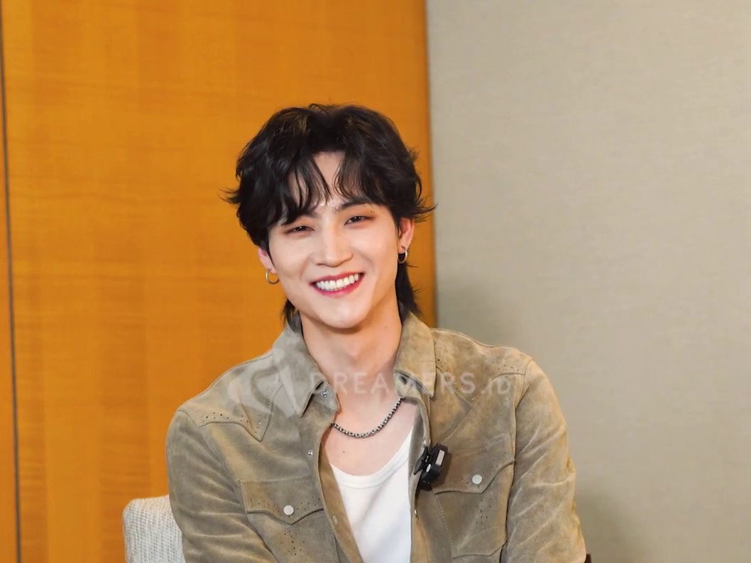 coconutverbena's tweet photo. he's so 🫠🫠

#JAYB #제이비 @jaybnow_hr https://t.co/UhoTojnWRU