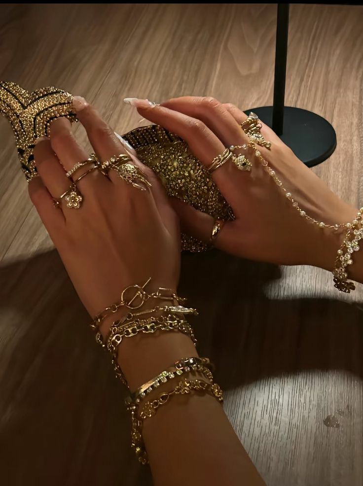 Outfit_Luxy's tweet photo. Jewelry 🪄 https://t.co/4zQeY7CN1D