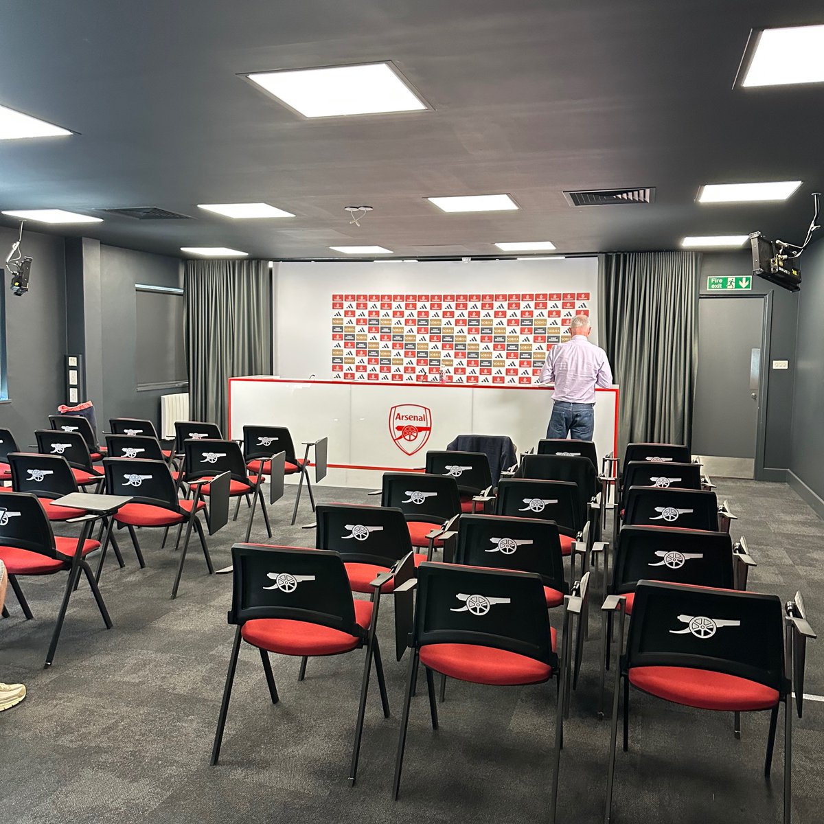Back at London Colney for Mikel Arteta’s press conference ahead of <a href="/Arsenal/">Arsenal</a> Premier League clash with <a href="/BrentfordFC/">Brentford FC</a>.

#AFC <a href="/BASportsJourno/">Sports Journalism</a>