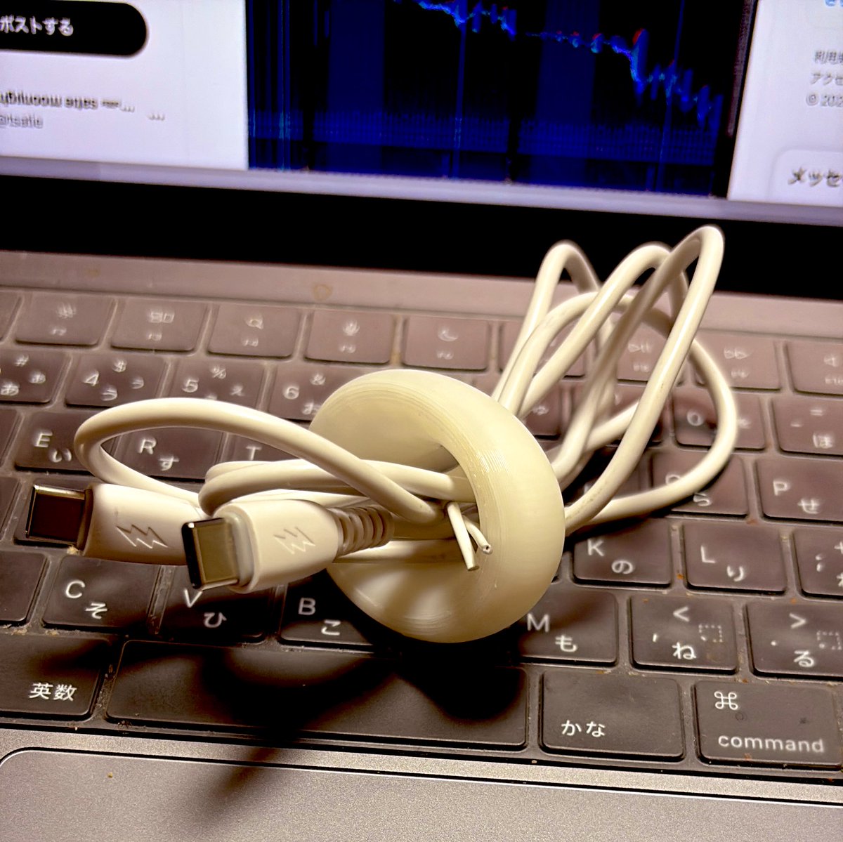 tsatie's tweet image. 触発されて似たようなものを拵えてみました。 #OpenSCAD で拵えて #BambuLabA1mini で刷りましたん♬