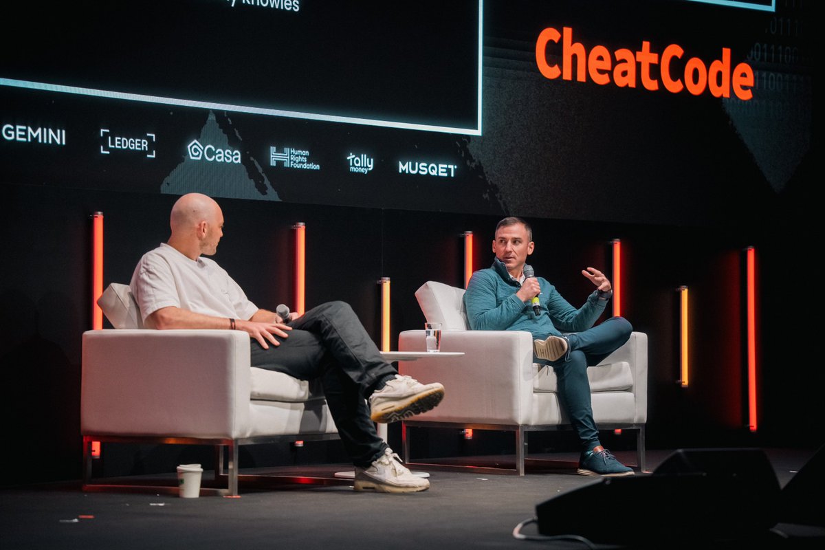 CheatCodeCon's tweet image. Matthew Pines on stage just before our lunch break 👀