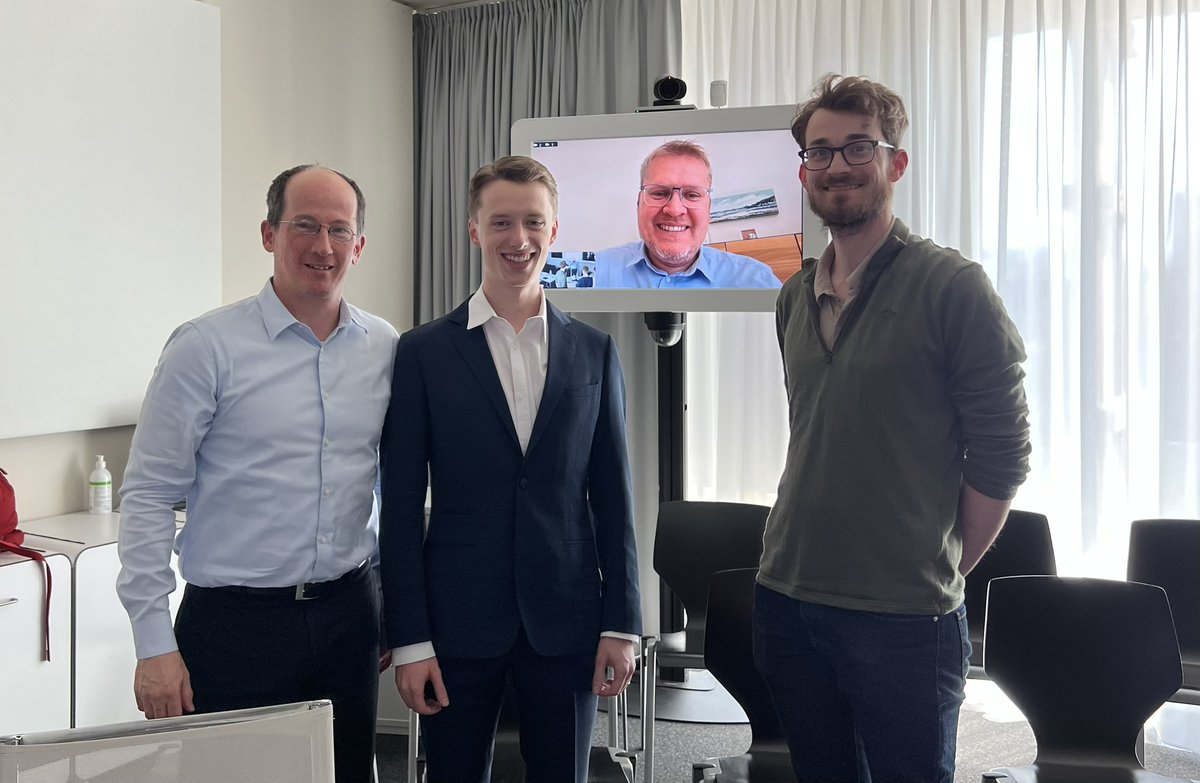 Andreas Wallraff tweet media