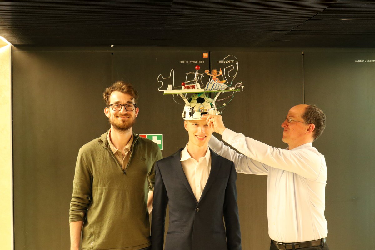 Andreas Wallraff tweet media