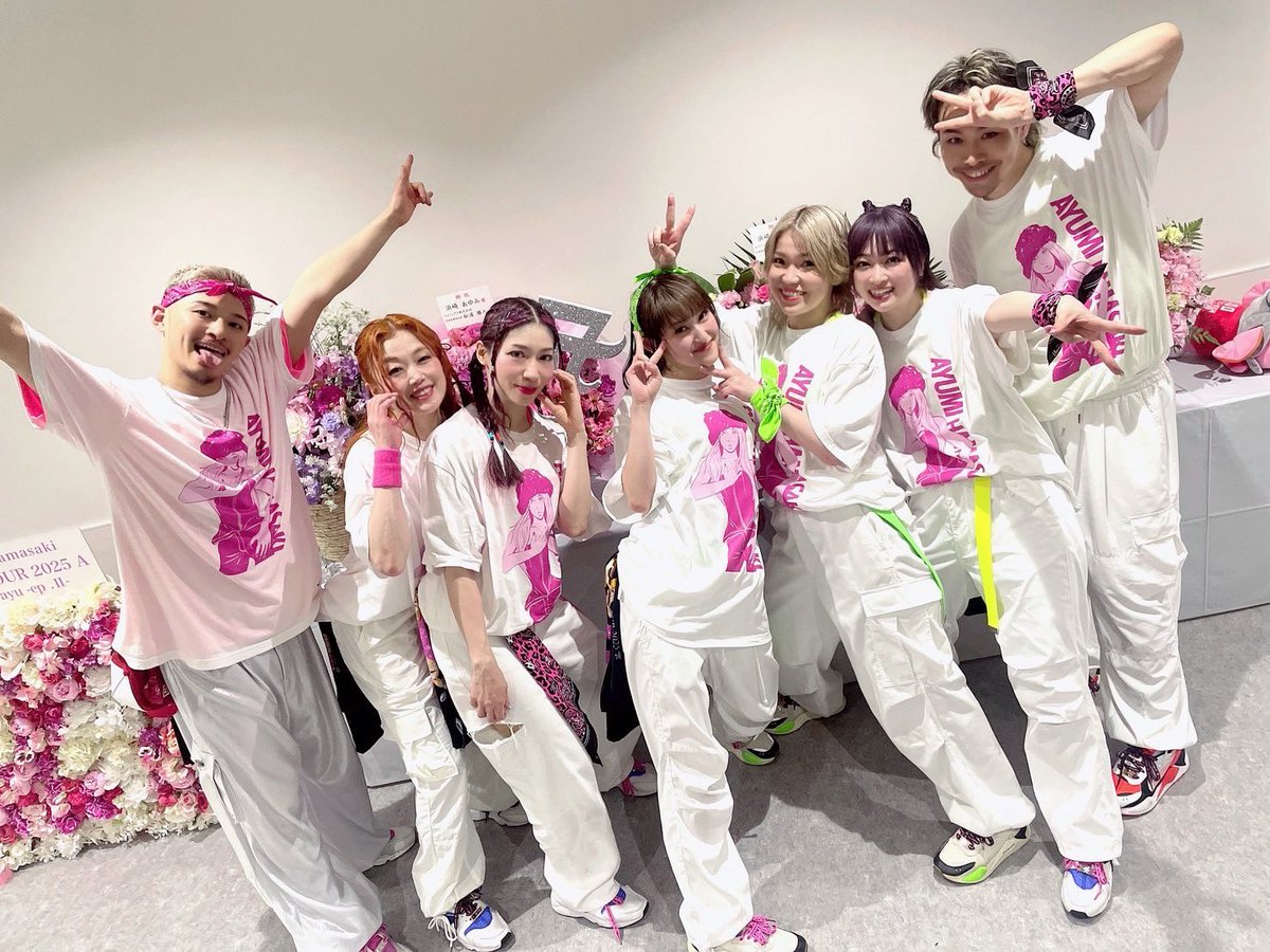 mido_midoringo's tweet image. 改めまして
あゆちゃんTAの皆さん27周年おめでとうございます💎
そしてアジアツアー初日ありがとうございました!!
沢山考えて沢山踊った日々に待っていたのは沢山の皆さんの笑顔でした☺️
沢山の方々に助けで頂きました💚
出演者、関係者の皆様本当にありがとうございました!🥹
#ayuasiatour2025