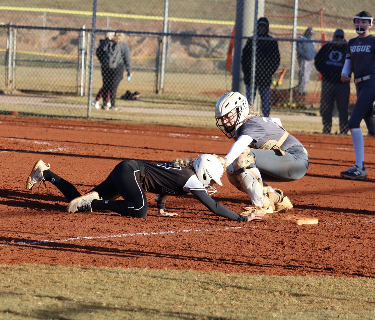 Happy 15th Birthday <a href="/AlexaM99449/">Alexa Miller</a>🎂🎉🎈 Have the BEST day. Love you!!❤️