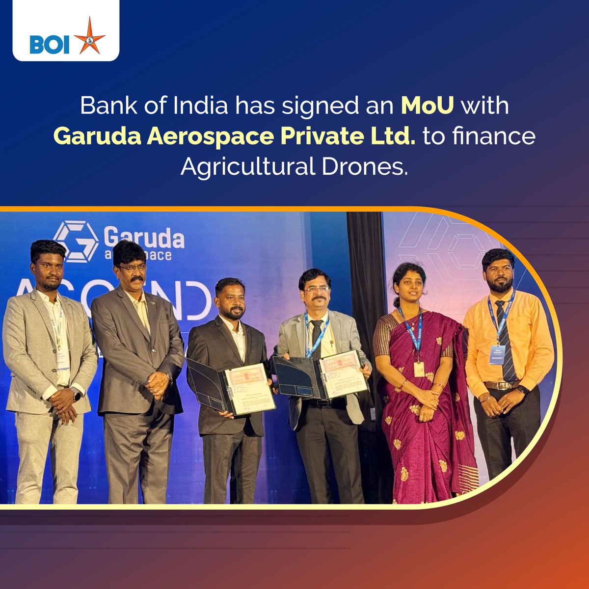 BankofIndia_IN's tweet image. Bank of India has signed an MoU with Garuda Aerospace Private Ltd. to finance Agricultural Drones. A strategic step to drive farm mechanisation and empower India's agricultural backbone.
#BankofIndia #AgricultureFinance #FarmMechanisation #GarudaAerospace