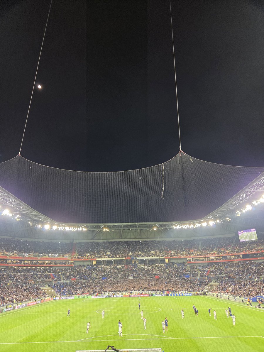 roc_vinc26's tweet photo. @BGroundhopping Après la maison hier... https://t.co/HSszHMptkP