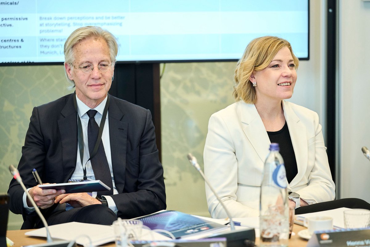 HennaVirkkunen's tweet image. Many thanks to @ERC_Research for organising an inspiring discussion yesterday about boosting competitiveness with representatives of academia, industry and MEPs. I have underlined the importance of Europe to be an #AIContinent and increase #techsovereignty in Chips and Quantum.