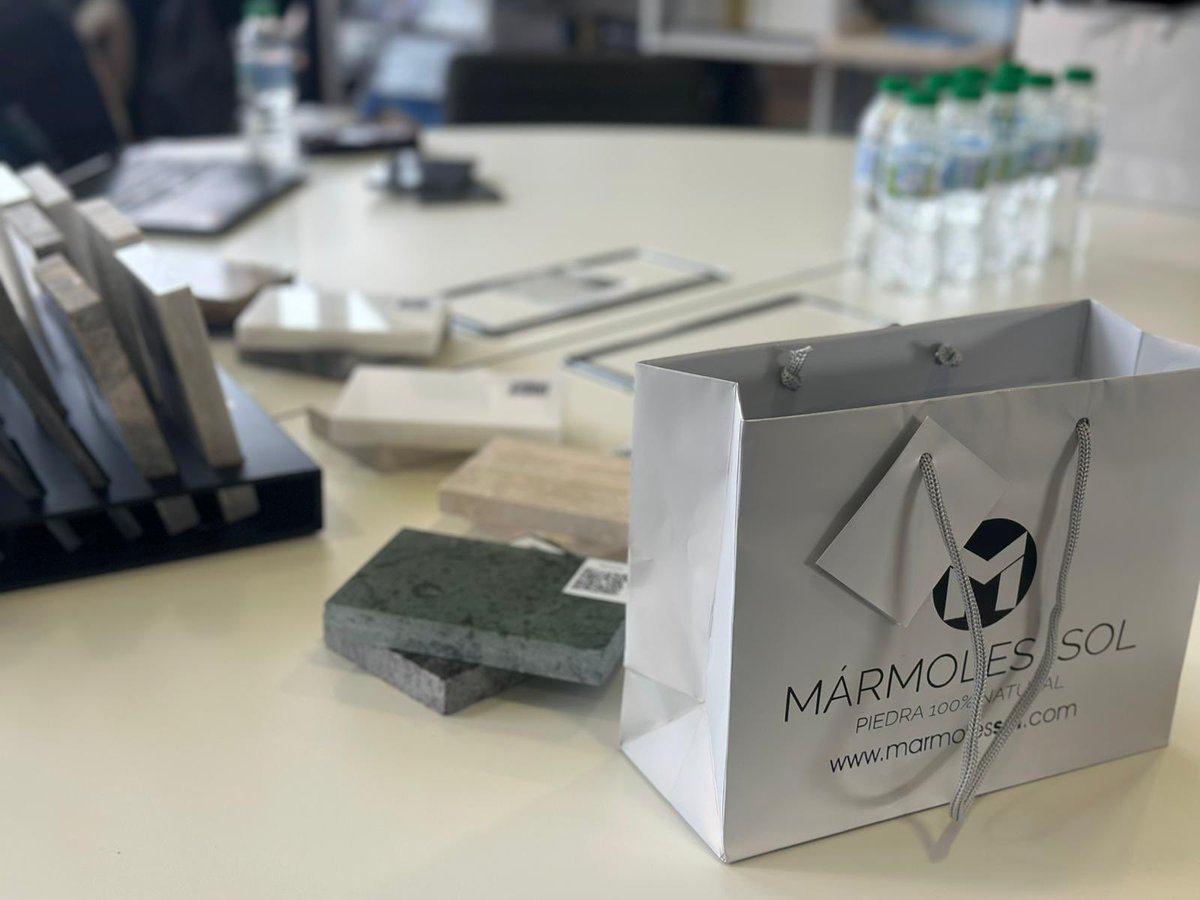 Mármoles Sol tweet media