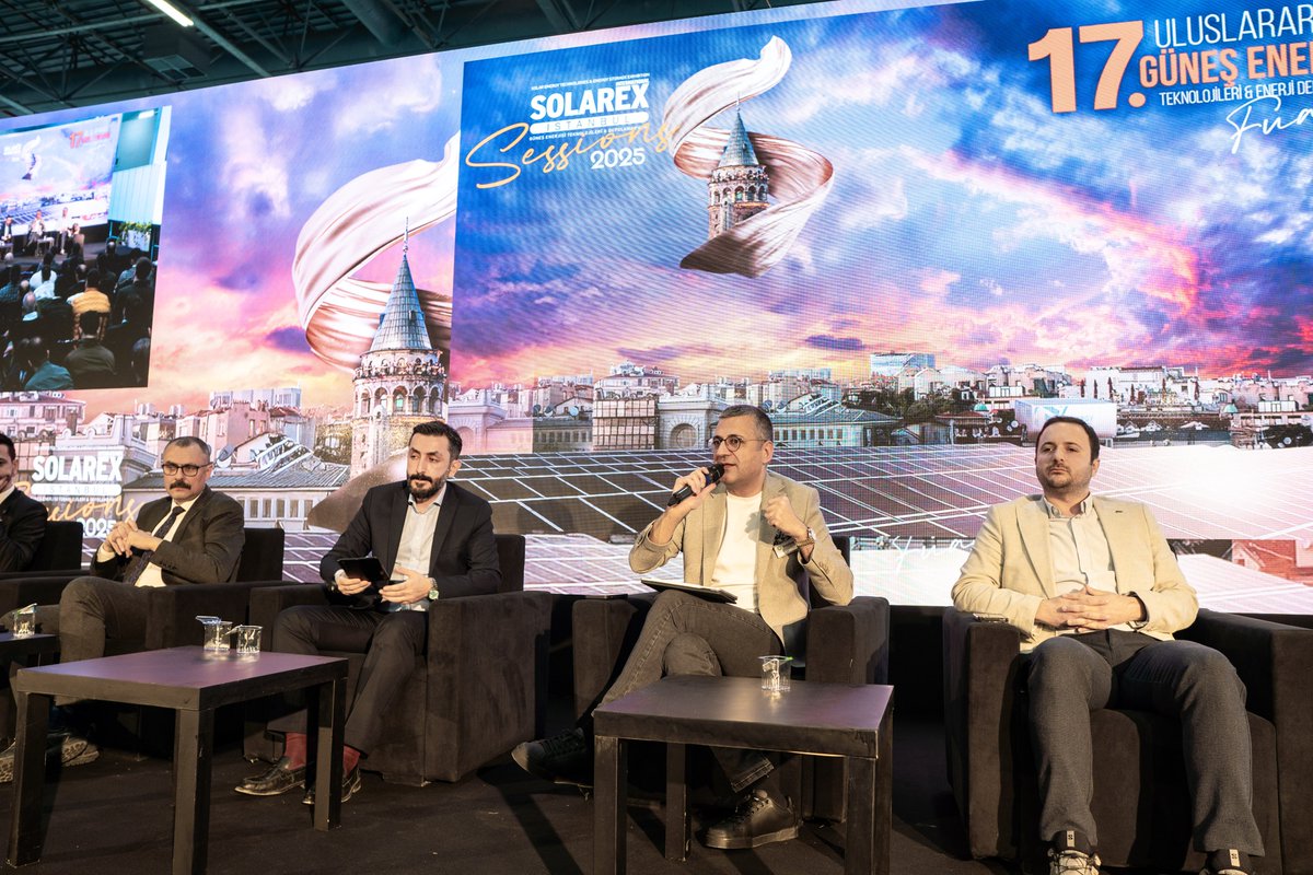 inavitascom's tweet photo. 🎯Solarex kapsamında düzenlenen "Enerji Depolama Sistem Uygulamaları" konulu oturumda konuşmacı olarak yer alan CEO'muz Erman Terciyanlı, enerji depolama sistemlerinde gelir modelleri hakkında görüşlerini paylaştı. #inavitaspulse #solarex2025 https://t.co/5zJM1BviZn