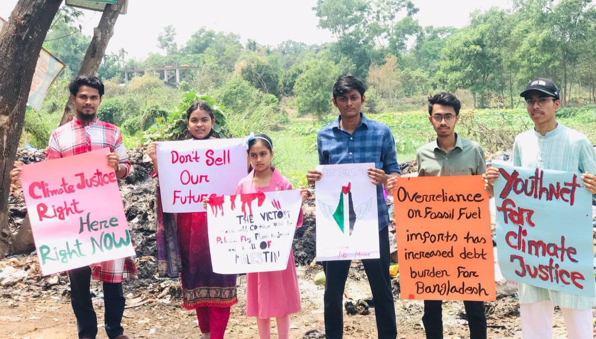 hello_monir's tweet photo. Global Climate Strike 2025! 
📍Feni,Bangladesh 🇧🇩
#FridaysForFuture 
#DontSellOurFuture 
@GretaThunberg https://t.co/vBeIPmC00T