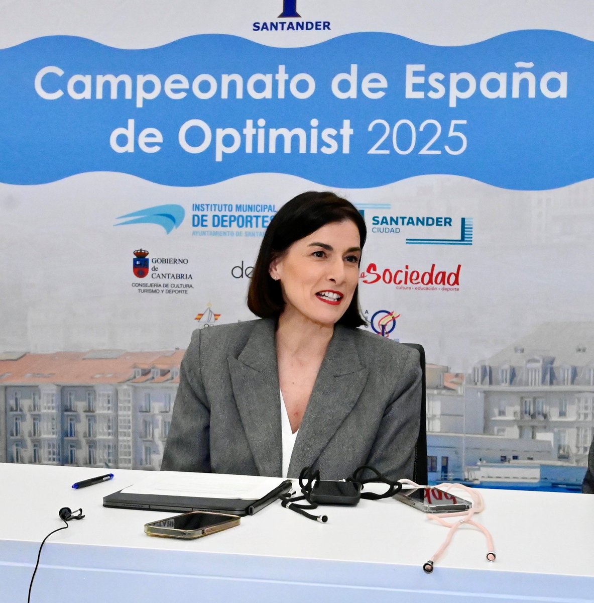 Presentamos el Campeonato de España de Vela de Optimist, que tendrá lugar del 15 al 20 
Reunirá a los mejores regatistas infantiles del país, que suman más de 250 personas con acompañantes, reforzando la condición de #Santander como destino de vela de primer nivel