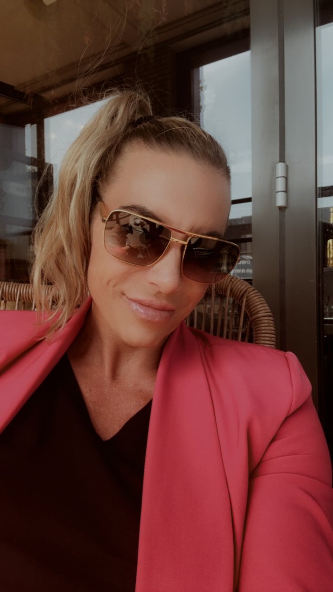 official_missD_'s tweet photo. Pauze en zon...
#vanilla #alsome #mistress #goddes #spoilme #weekendprep #sunnyday #spring https://t.co/5DVncZpXQG