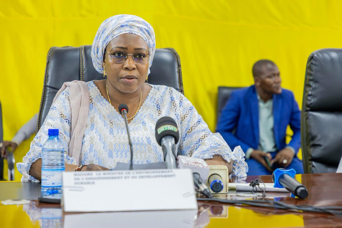 PNUDMALI's tweet photo. Ce 10/04, lancement de l’atelier Climat, Paix &amp; Sécurité au Sahel: Rôle des Collectivités Territoriales au siège du Haut Conseil des Collectivités. Objectif: vulgariser le rôle des collectivités dans la gestion du climat, de la paix &amp; de la sécurité, avec le soutien du @uk_mali. https://t.co/zucX7sE4OF