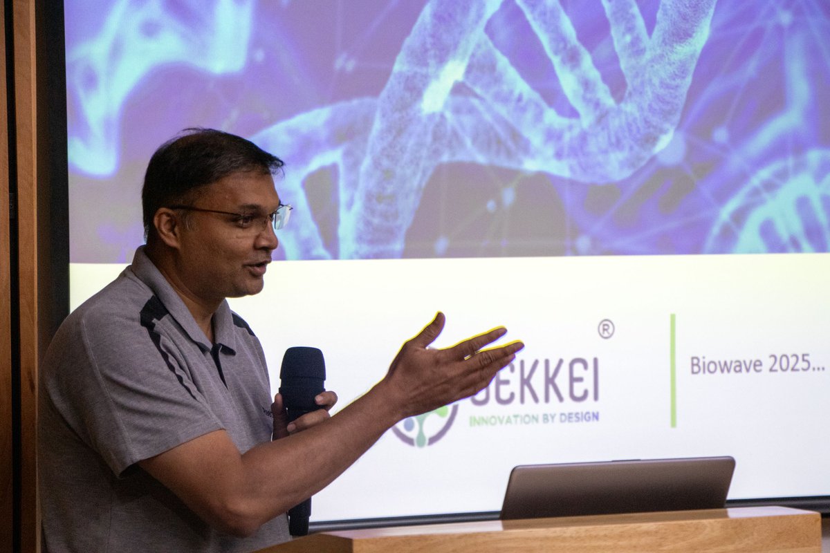 CCAMP_India's tweet image. 4 Diverse CCAMP startups @Loopworm1, @Fibroheal1, #NKureTherapeutics, and #SekkeiBio- across agritech, wound healing and drug discovery, respectively also pitched at the #BioWave, in front of a global investor panel!

Loopworm @ankit_aab: insect-based value-added solutions like