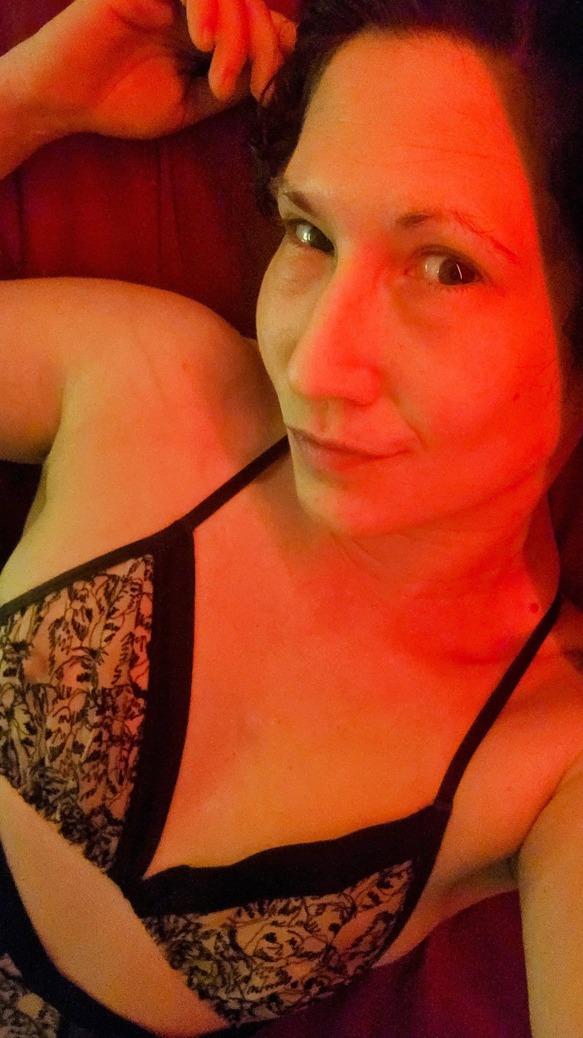 Mistress loves camming. I can never have too many simps that pay me to not see my goods. Like, comment & follow to get my attention. Paid gift screenshots get my DM reply. #BBHMM #FinDom #PayPigs #FemDom #CFNM #YesMistress #OnlyFans #Throne #SellingContent https://t.co/xmPHSstN0z