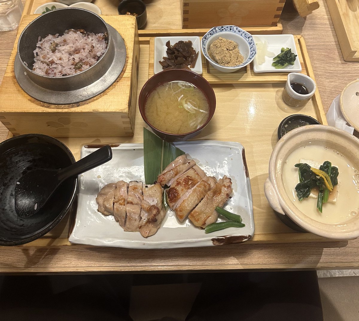 今日でめでたく40歳独身男性になりました！ww 祝い飯、美味かった！