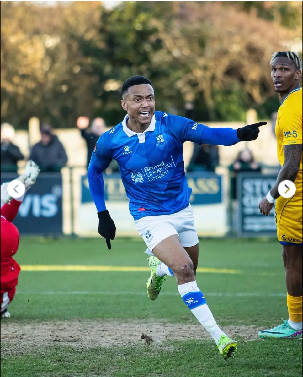 HappyWanderer55's tweet image. If Wealdstone beat Barnet on Saturday in giving away one of my Alex Reid shirts to one lucky winner! All you have to do to enter is;

👍🏻 - Like
♻️ - Retweet

#stones #football #wealdstone