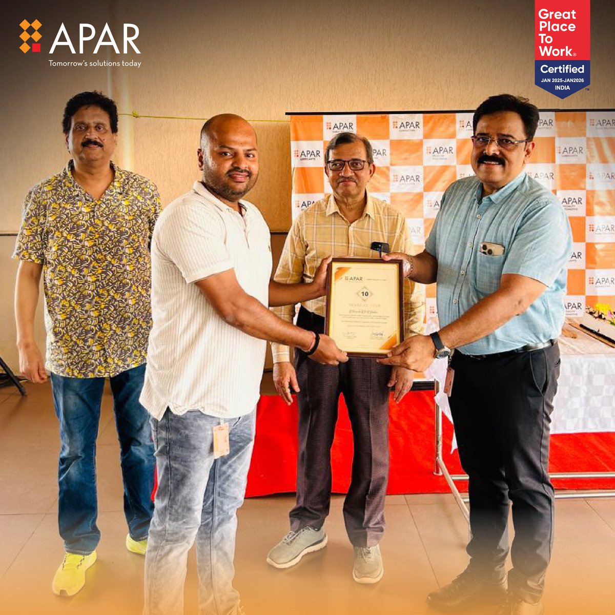 🎉Heartfelt Long Service Award Ceremony at APAR Corporate Office - Mumbai! 🎉

Last week, we celebrated something truly special — the dedication and contributions of our incredible team members who’ve been the pillars of APAR’s journey. #APARFamily #GPTW #EmployeeRecognition