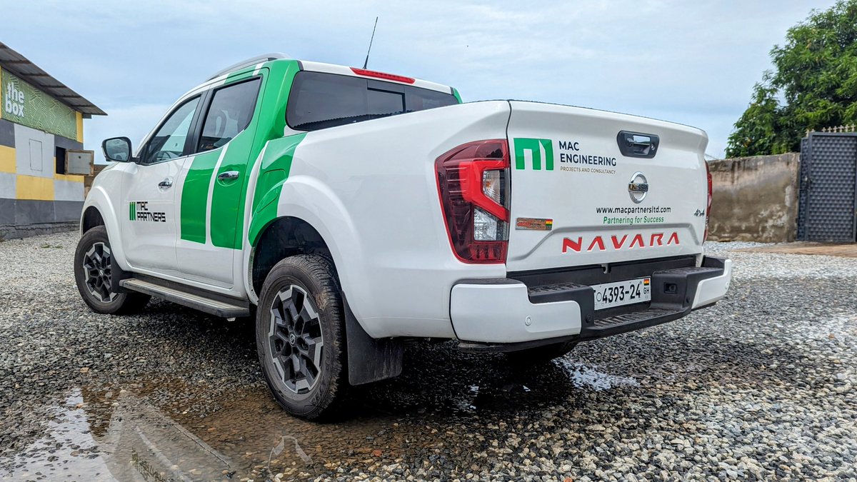 🚛 Your car works hard—why not let it MARKET for you? 💯 Get attention-grabbing vehicle branding from Treasure Maks today! 📲 #MovingAdvertisement