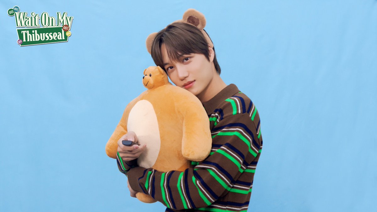 weareoneEXO's tweet photo. 띠부씰과 저 카이 그리고 'Wait On Me' 많은 사랑 부탁드려요🐻🤍 | Wait On My Thibusseal
 https://t.co/uGbJDg9PMT  
#KAI #카이
#EXO #엑소 #weareoneEXO
#WaitOnMe #KAI_WaitOnMe https://t.co/Arb18X3kkp
