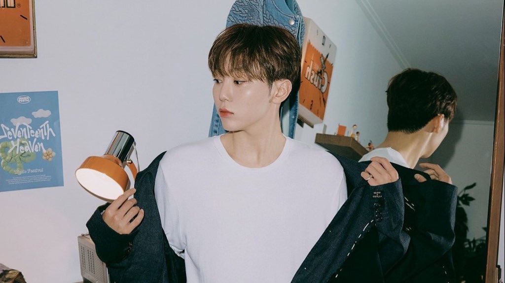fromminty's tweet photo. ‧₊˚🏀彡ִ ࣪𖤐 three-word violation

—dalawa lang ang pangarap ni byen at 'yun ay maging:
1. basketbolista yung magaling
2. boyfriend ni samiel

🍃 solboo / verkwan
🍃 16k - filo
🍃 angst (?)

ps. read if you're ready.

🔗 https://t.co/aPAQbhFjsY https://t.co/NtmHotjp2v