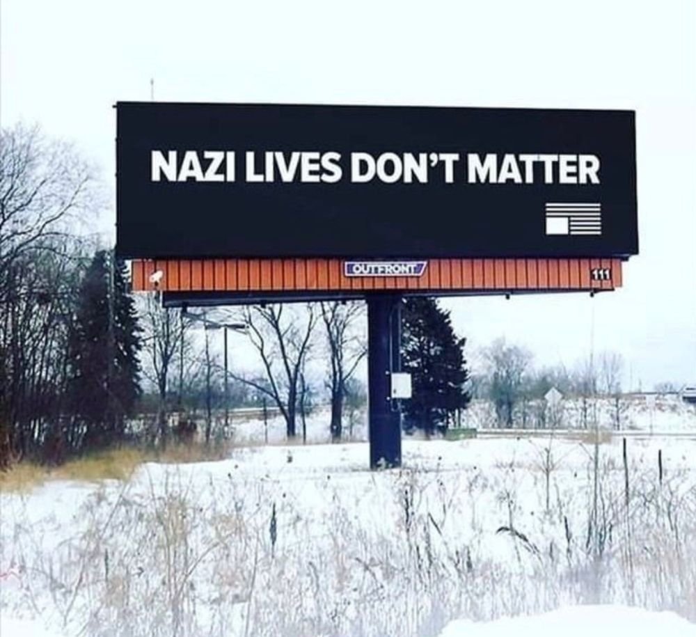 PHOTO | "nazi lives don't matter"