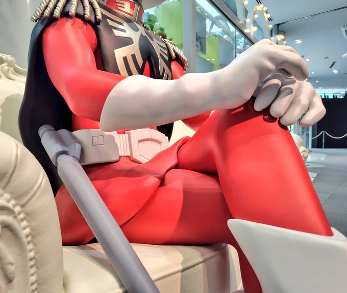 ばんだい本社のやつは何ヶ月か前にどなたかがバズってたんですよね それで知って行ってみたんですけど、シャの海外夢女子勢が絶対行って隣に座る!と喜んでるので良かった 私は変態勢なのでこういうショットを撮って悦に浸っていた