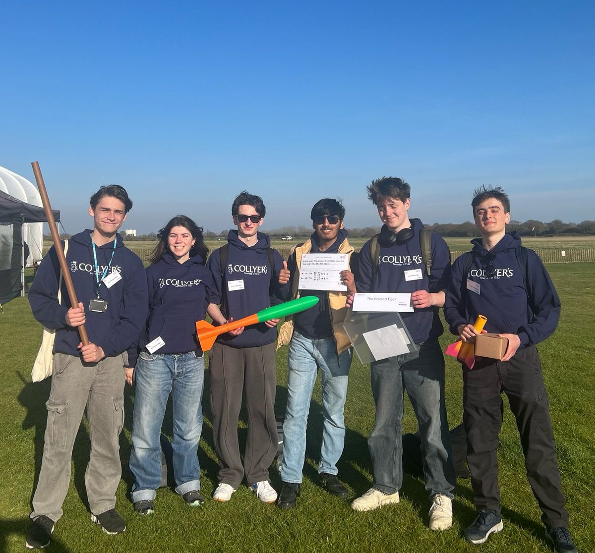 STUDENTS HAVE A BLAST!
COLLYER’S ROCKET TEAM “TAKES OFF”
Collyer’s students have enjoyed success at the UKROC (youth rocketry) regional competition. The Collyer’s team comprised six students, and the team nickname is the "Bruised Eggs".