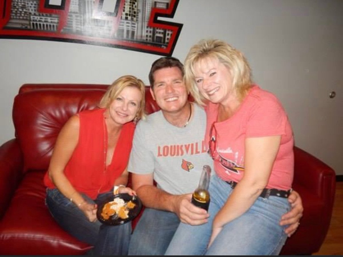 tim_torque's tweet photo. Touchdowns and tailgates with my stunning blonde wife and our gorgeous friend—college football vibes on full throttle! Cheering loud, living fast!  #GameDayRush #BlondeSquad https://t.co/gwRLAKqEH4