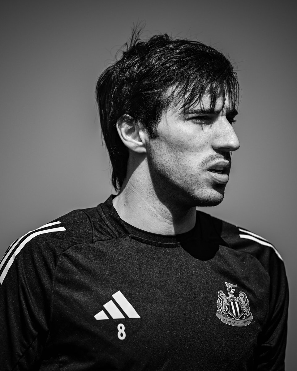 Newcastle United tweet media