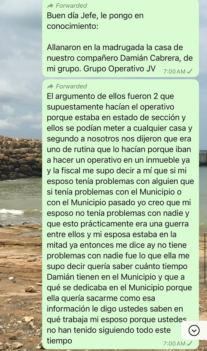 aquilesalvarez's tweet photo. También allanaron a Damián Cabrera, funcionario de la dirección de Justicia y Vigilancia, sin argumento alguno. 

Curiosamente, Damián, es uno de los funcionarios que fue a notificar a las empresas del todavía presidente/candidato, a que pague sus rentas al Municipio de Guayaquil. Por deudores, por morosos. 

Un abrazo a Damián.