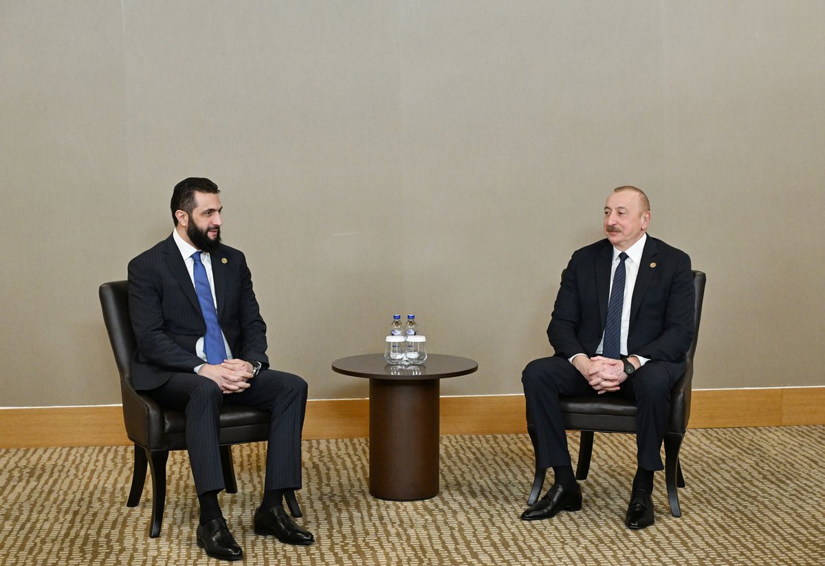 President Ilham Aliyev met with Interim President of Syria in Antalya.

president.az/en/articles/vi…