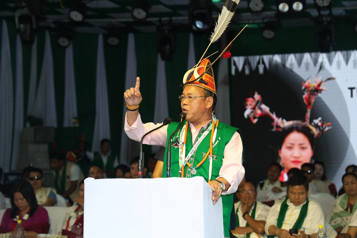 NatungMama's tweet photo. Attended the vibrant #Pongtu_Kuh celebration with #Tutsa brothers & sisters of Changlang District at Changlang alongside Hon’ble MP @TapirGao Ji, HMLAs @ZingnuChau Ji, @Laisam_Simai Ji & Hamjong Tangha Ji; hosted by Hon’ble Speaker AP Legislative Assembly @tesam_pongte Ji. This festival not only marks the beginning of Spring but also embodies the rich culture, traditions & the spirit of unity within the community. Wishing everyone a very happy Pongtu festival again and also inaugurated New Police Station at Yangkang Village, W/Supply projects of Yatdam circle Hq & Namtok EAC Hq with adjoining villages and laid Foundation stone of Tutsa Gurukul at Yatdam village.

GoAP will also dedicate a Fire Station & one Women Police Station for Changlang District in greater interest of public.